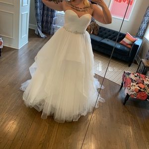 White one Barcelona wedding dress